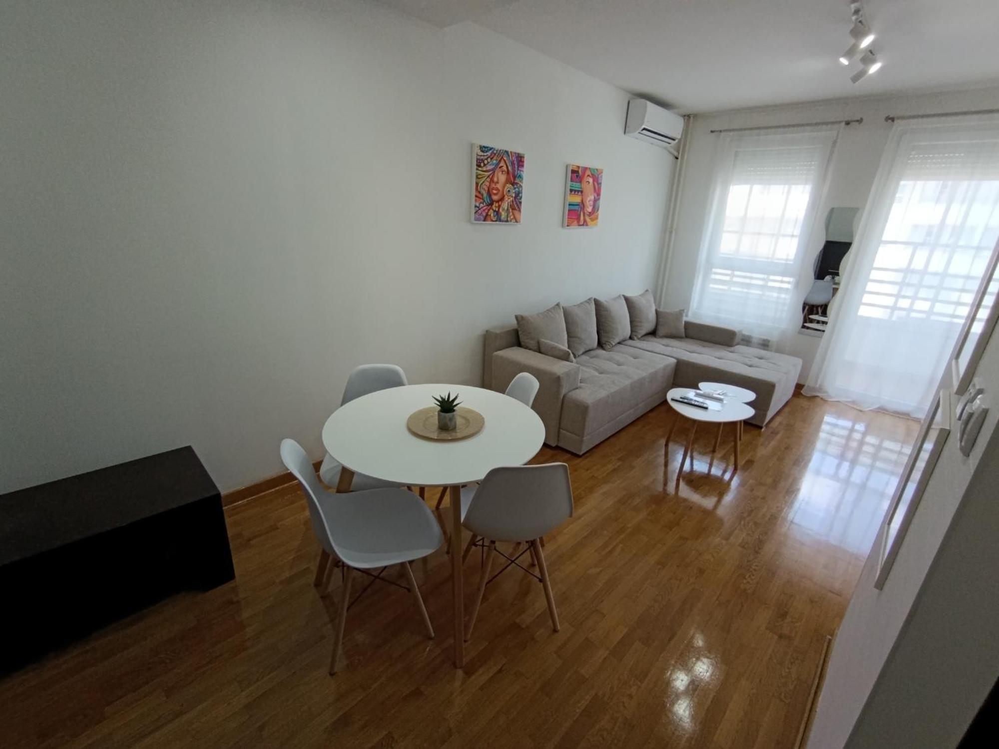 Apartment Tifani Belville بلغراد الغرفة الصورة